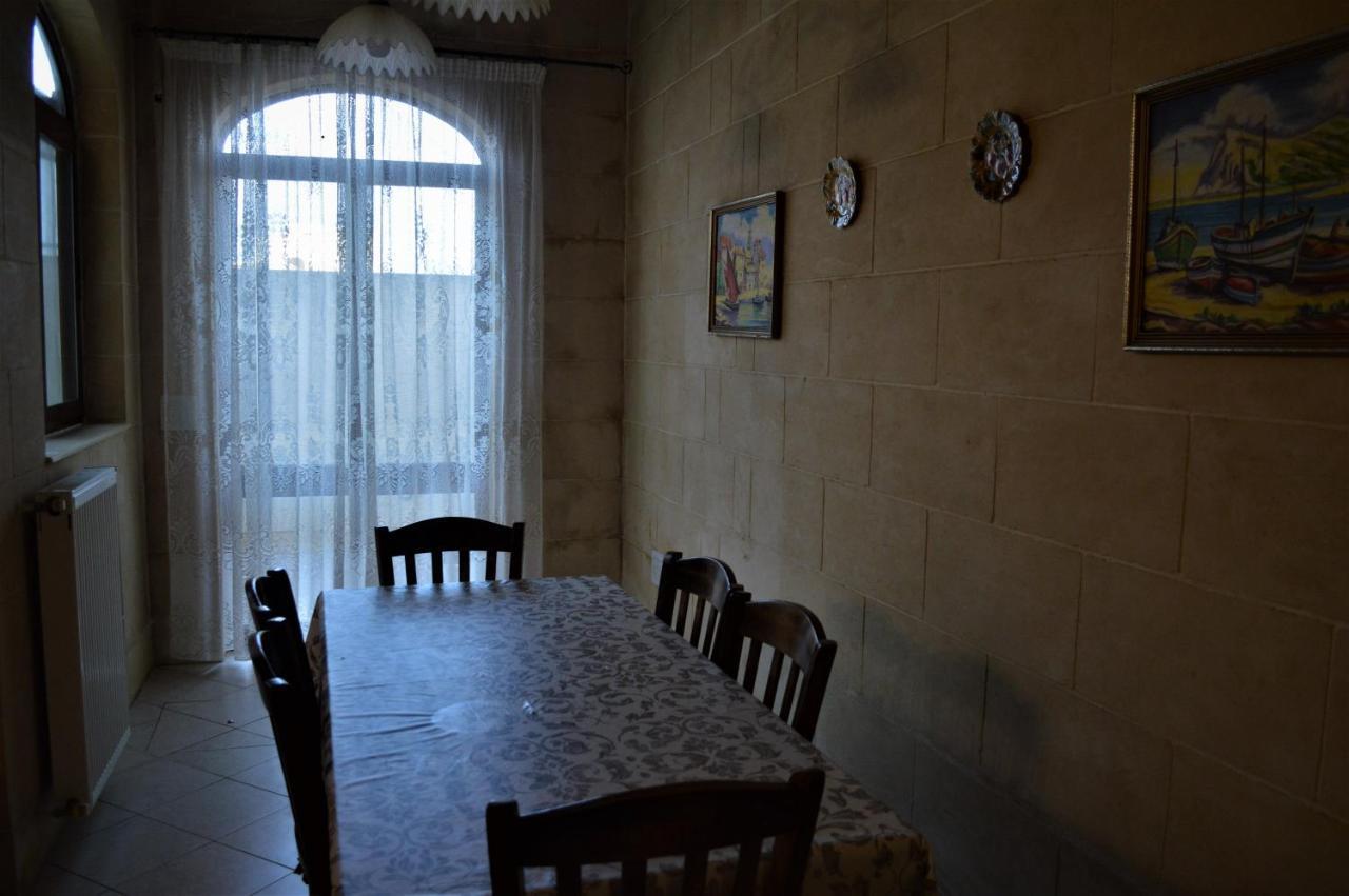 Ta Dwardu Farmhouse Holiday home *
